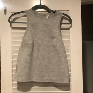 Lululemon crop tank